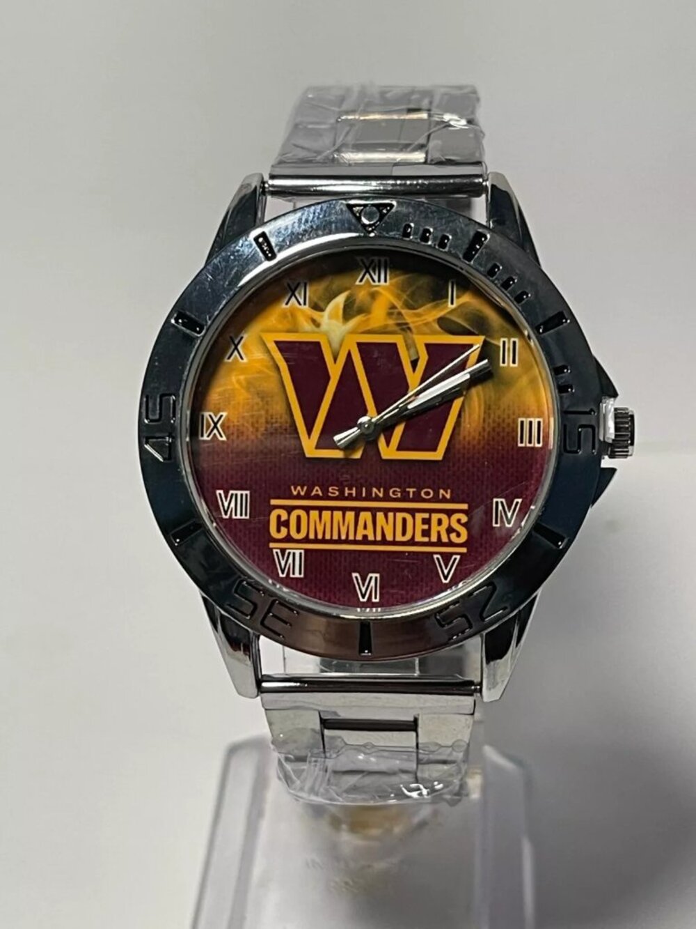 Washington Commanders NFL Team Logo Men's Stainless-Steel Silver Watch NEW